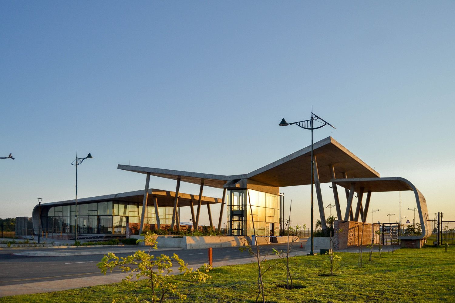 Gate Complex Phase 1A